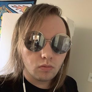 Meet your Posher, Tyler